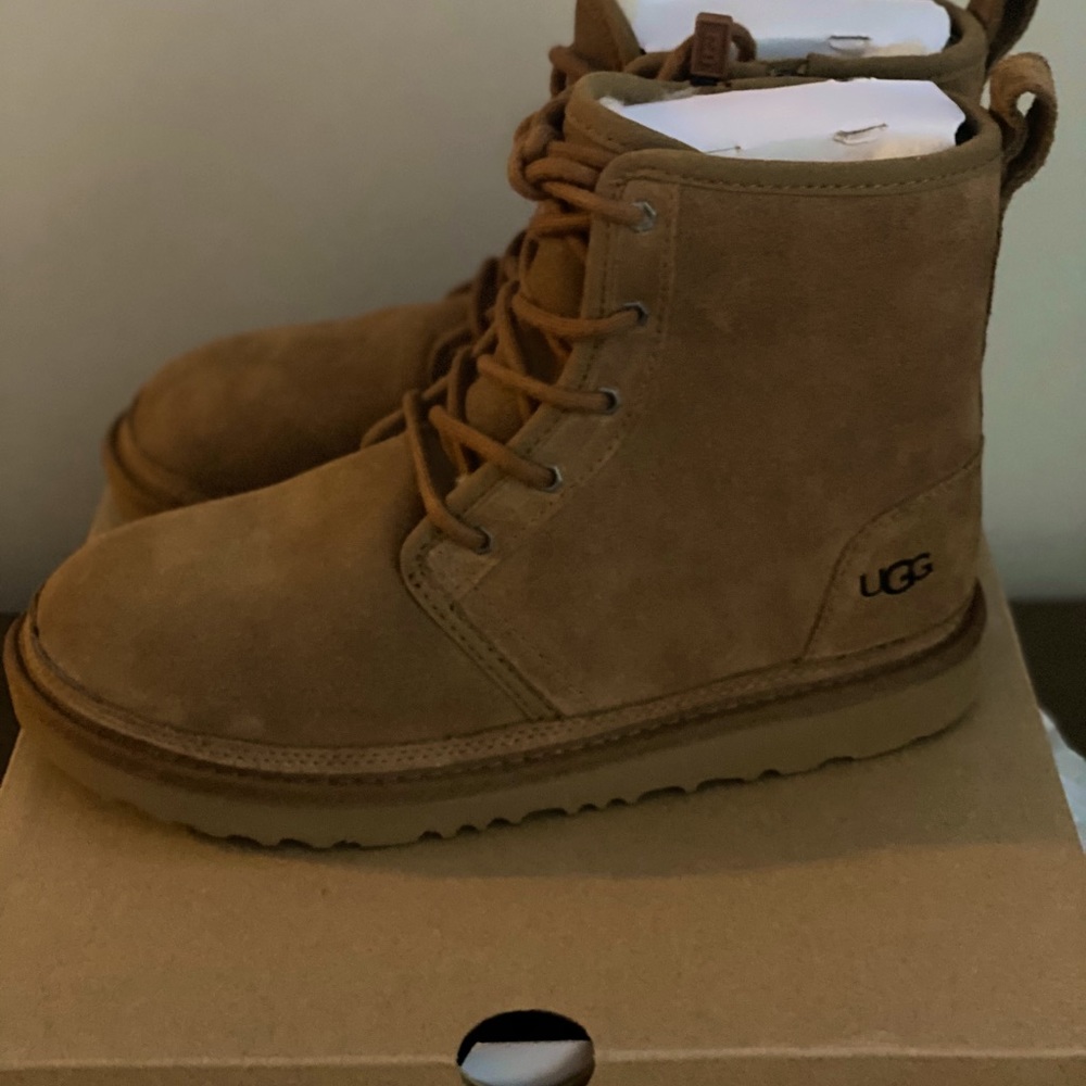 UGG Neumel II